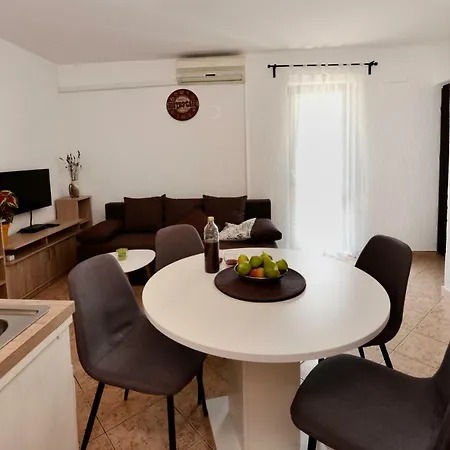 Apartment Medica Kukci